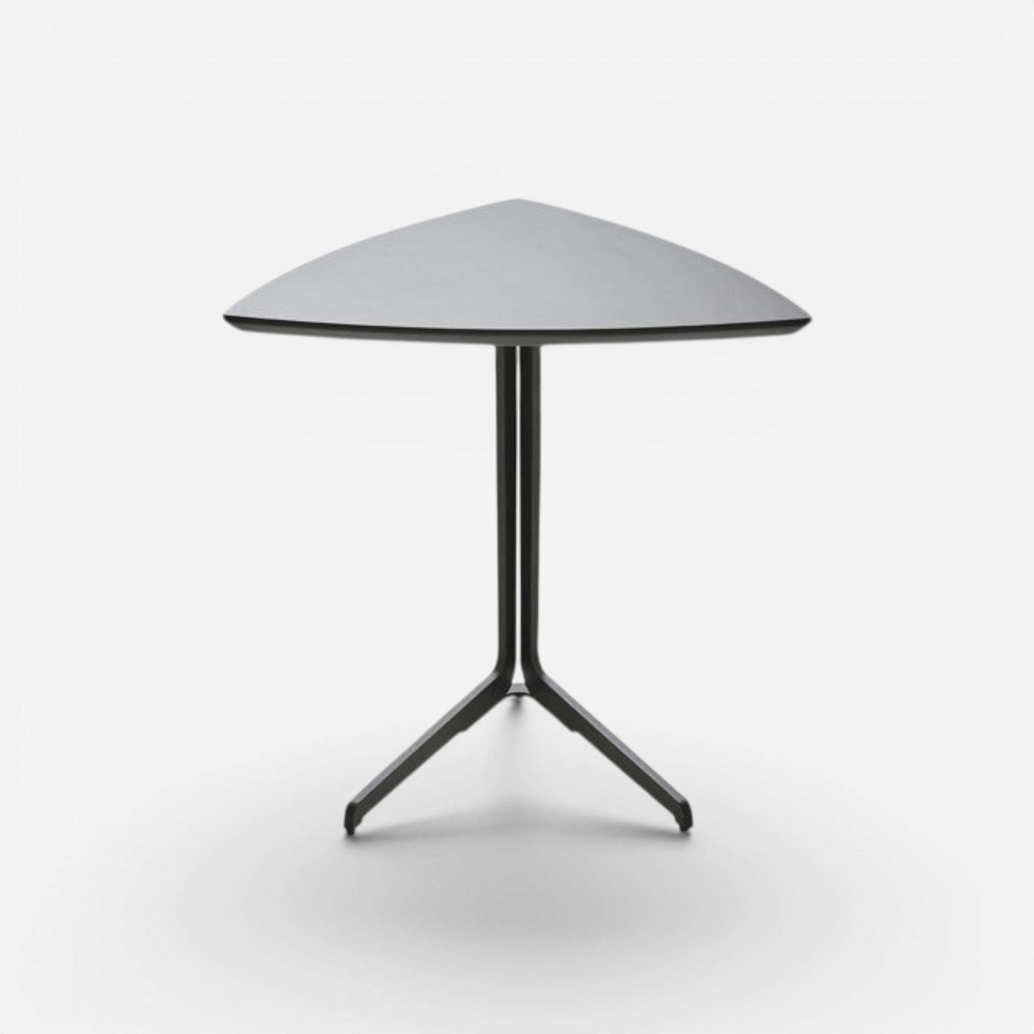 Flamingo Alçak Üçgen Yan Sehpa