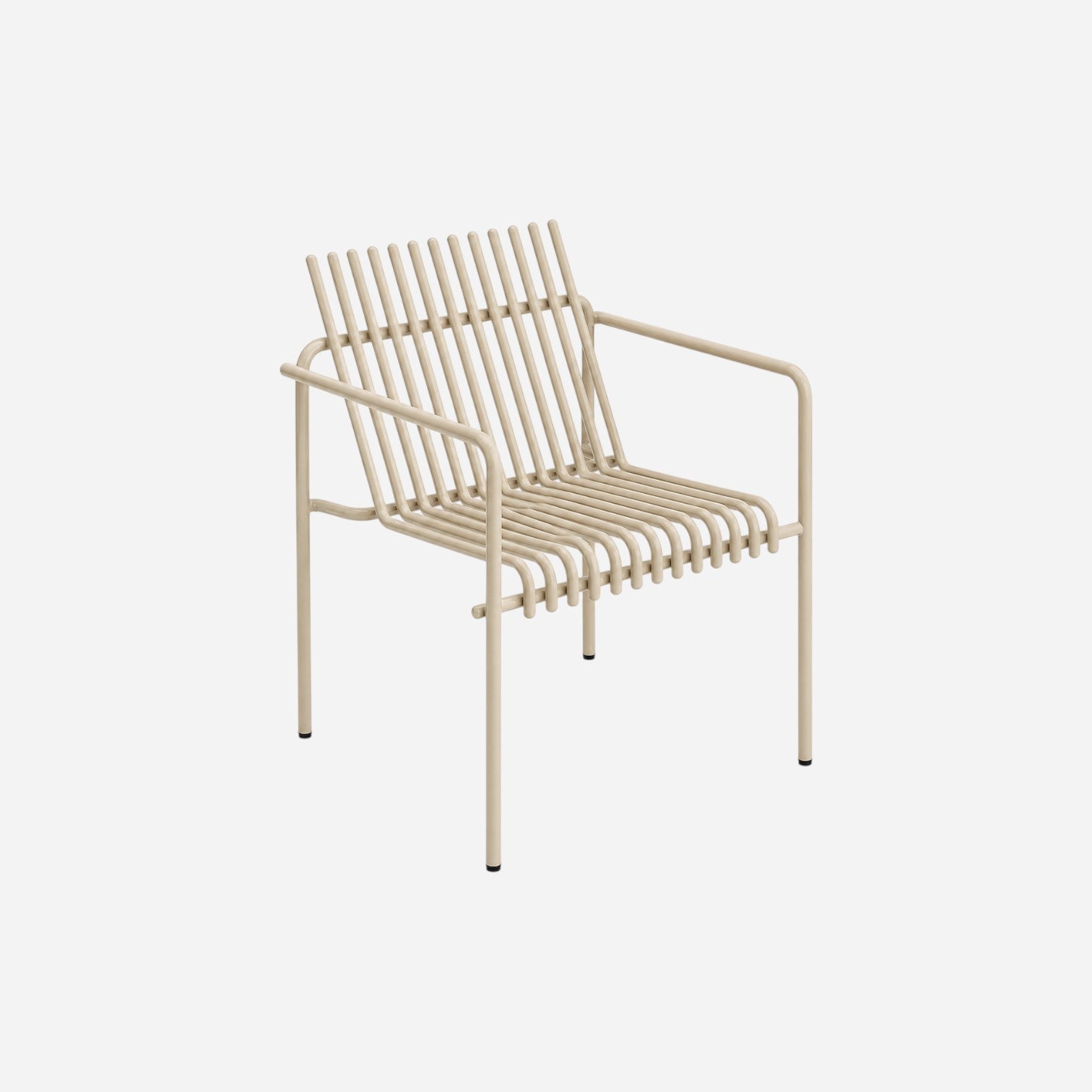 Addo Shop Zeroquindici .015 Amalfi lounge chair in beige metal with a modern slatted design and armrests.