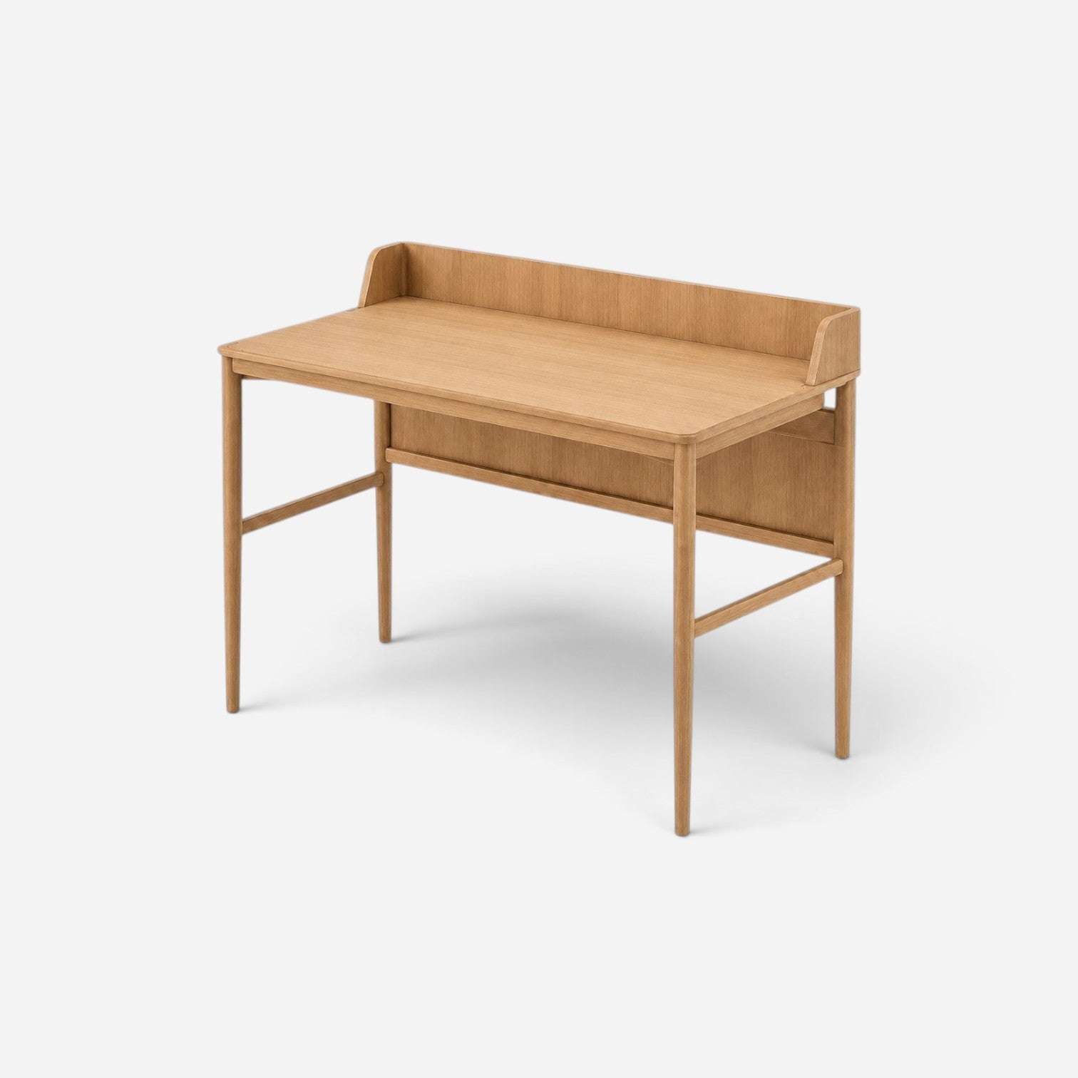 Addo Shop Urfa Hilton wooden desk with a minimalist design, raised back edge, and light oak finish for home offices.
