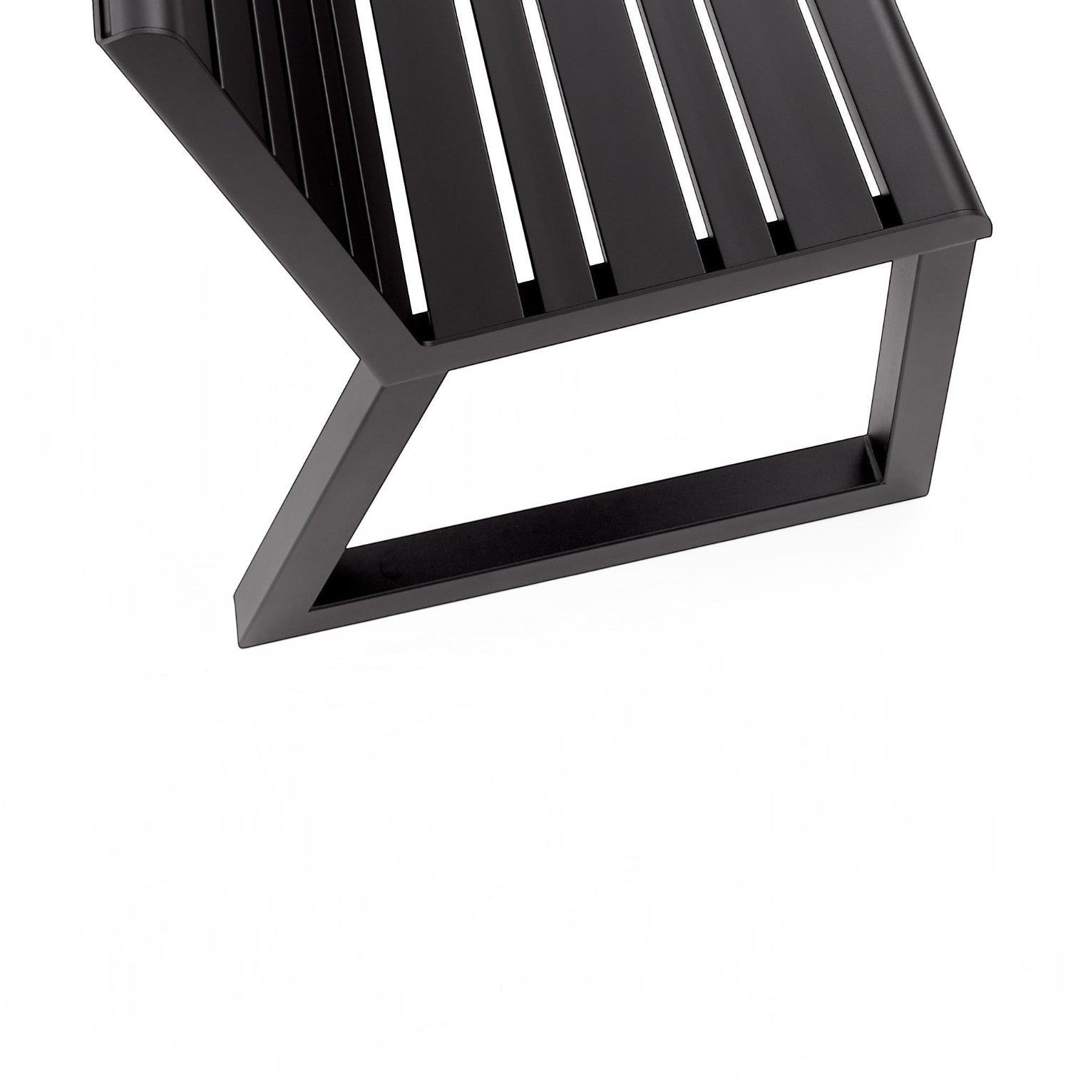 Addo Shop Ventiquattrore.h24 black metal outdoor bench with a modern slatted backrest and geometric frame design.