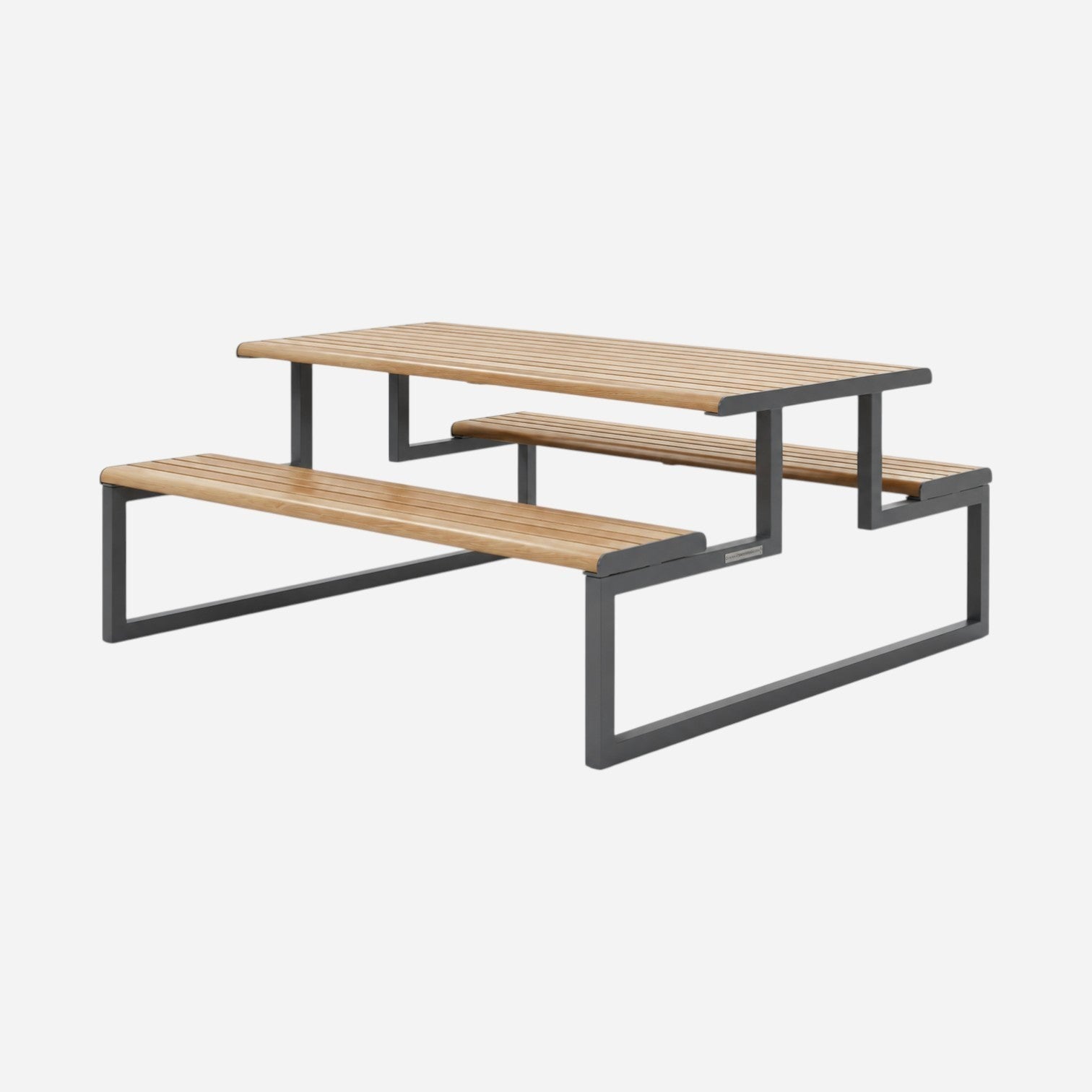 Addo Shop Ventiquattrore.h24 picnic table with light wood slats and a modern dark grey metal frame.