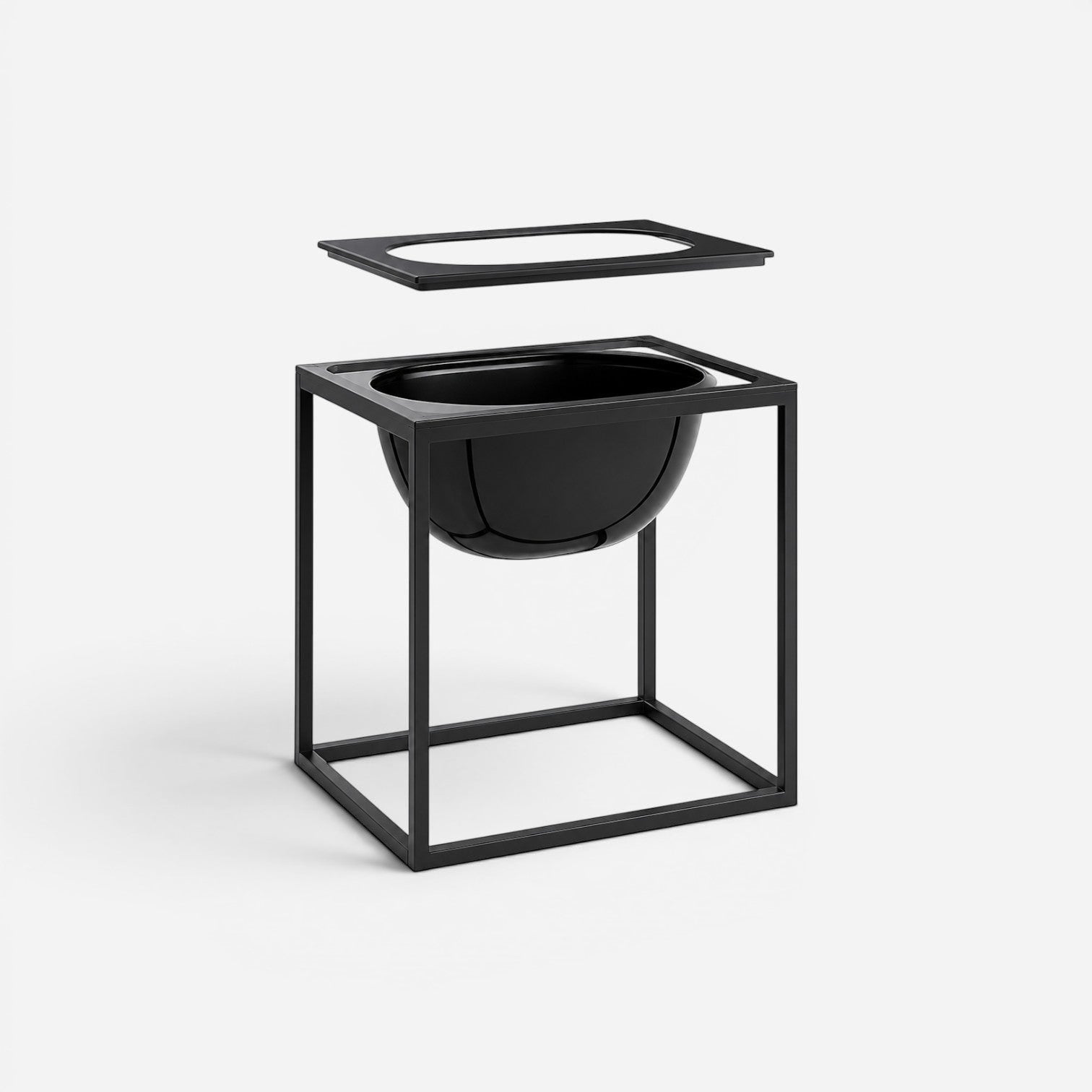 Addo Shop Florianopolis Planter 59, black metal frame with a glossy black oval planter and removable lid.