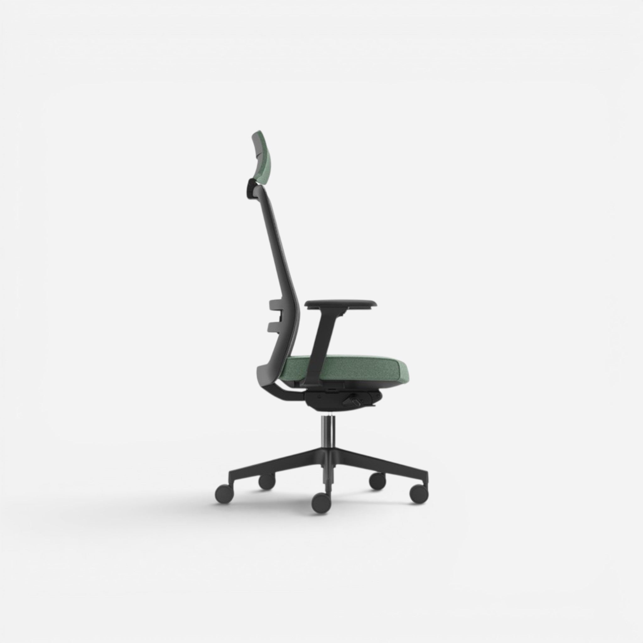 Addo Shop Raymond office chair with green fabric seat, black mesh back, and adjustable armrests.